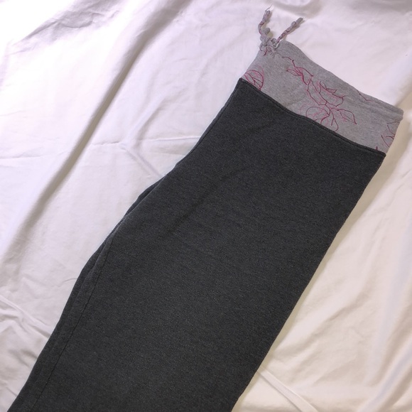 Insa Charcoal Gray, Jersey Knit Blend, Wide Leg, Capri Yoga or Lounging Pants - Picture 5 of 10